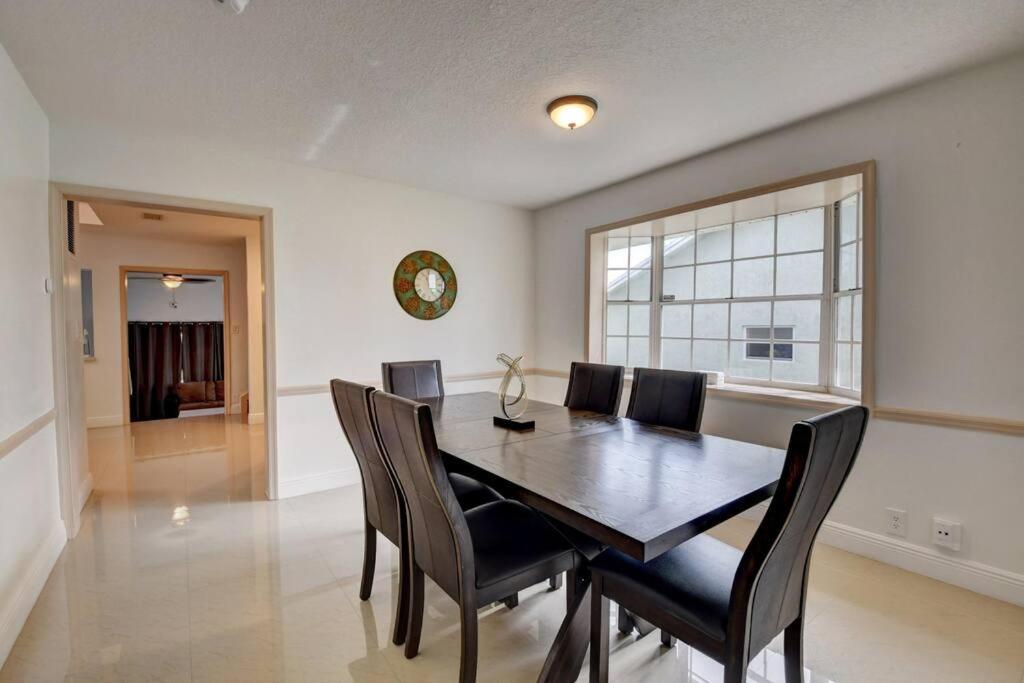 5 Bedroom Mansion With Pool And Non-Heated Jacuzzi Games In Boynton Beach Exterior foto