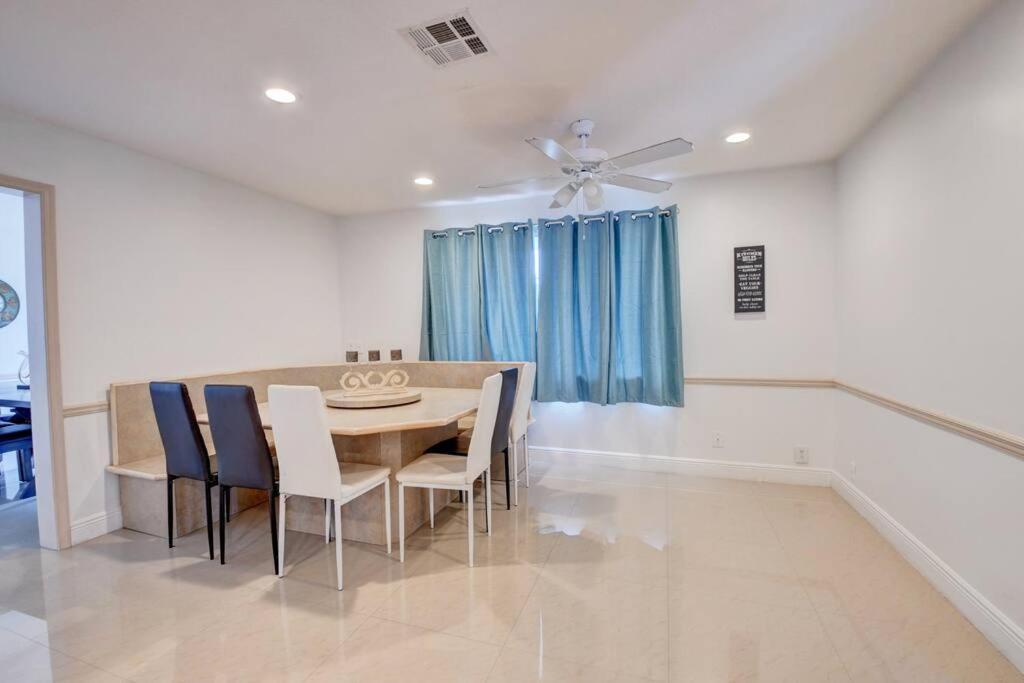 5 Bedroom Mansion With Pool And Non-Heated Jacuzzi Games In Boynton Beach Exterior foto
